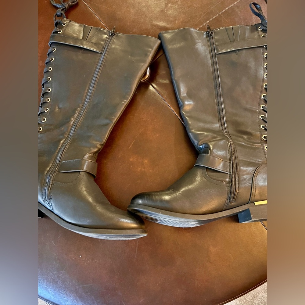 Gorgeous Black Boots, Wide Calf Perfect for Fall and Winter